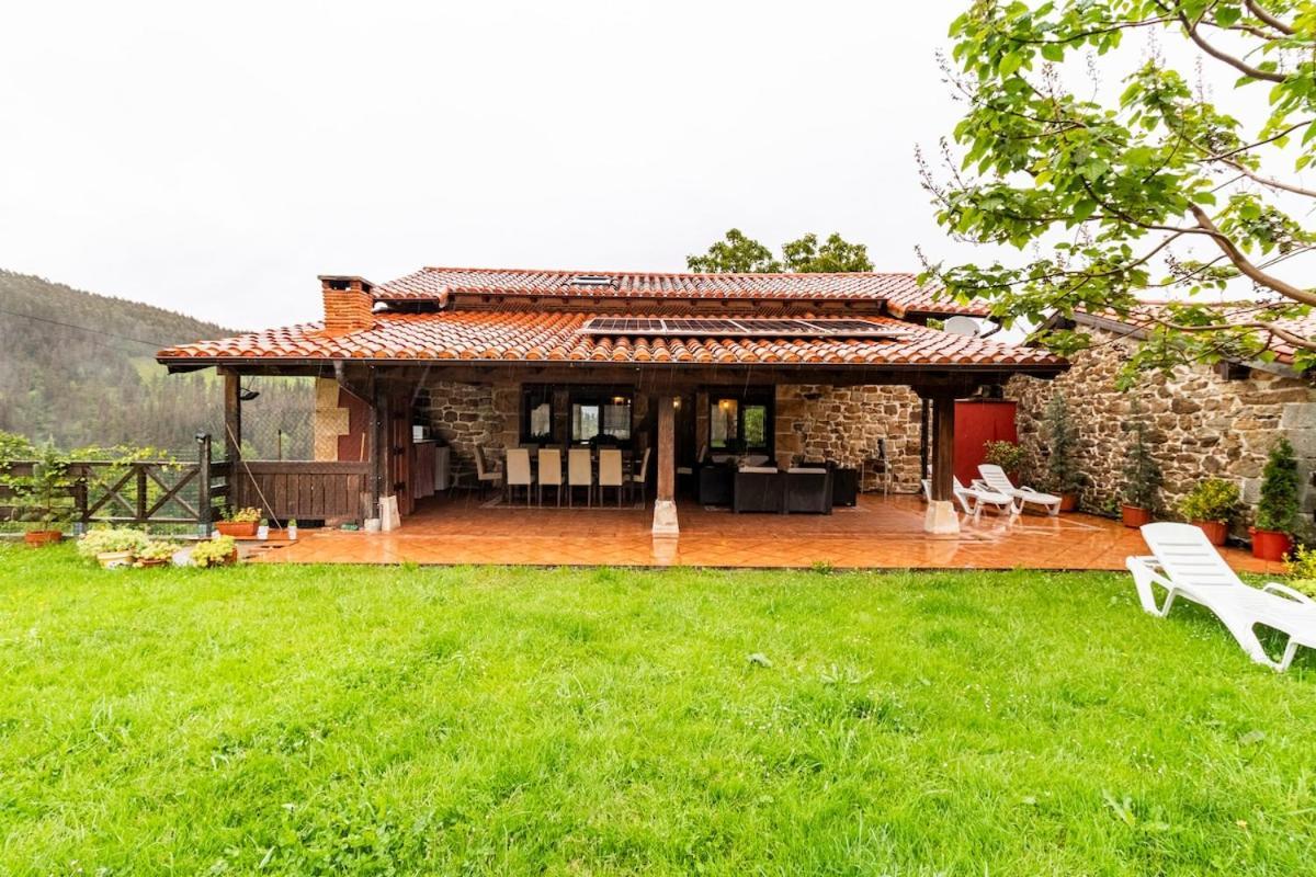 Casa De Pueblo Las Golondrinas De Luena San Miguel de Luena Kültér fotó