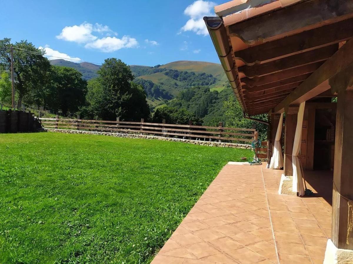 Casa De Pueblo Las Golondrinas De Luena San Miguel de Luena Kültér fotó